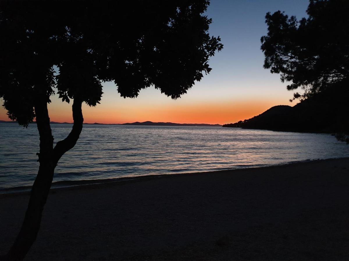 Eco Resort Buqez Villa 34 Drage Bagian luar foto